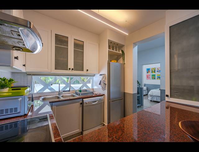 3 BEDROOM APARTMENT FOR SALE IN THOMPSONS BAY